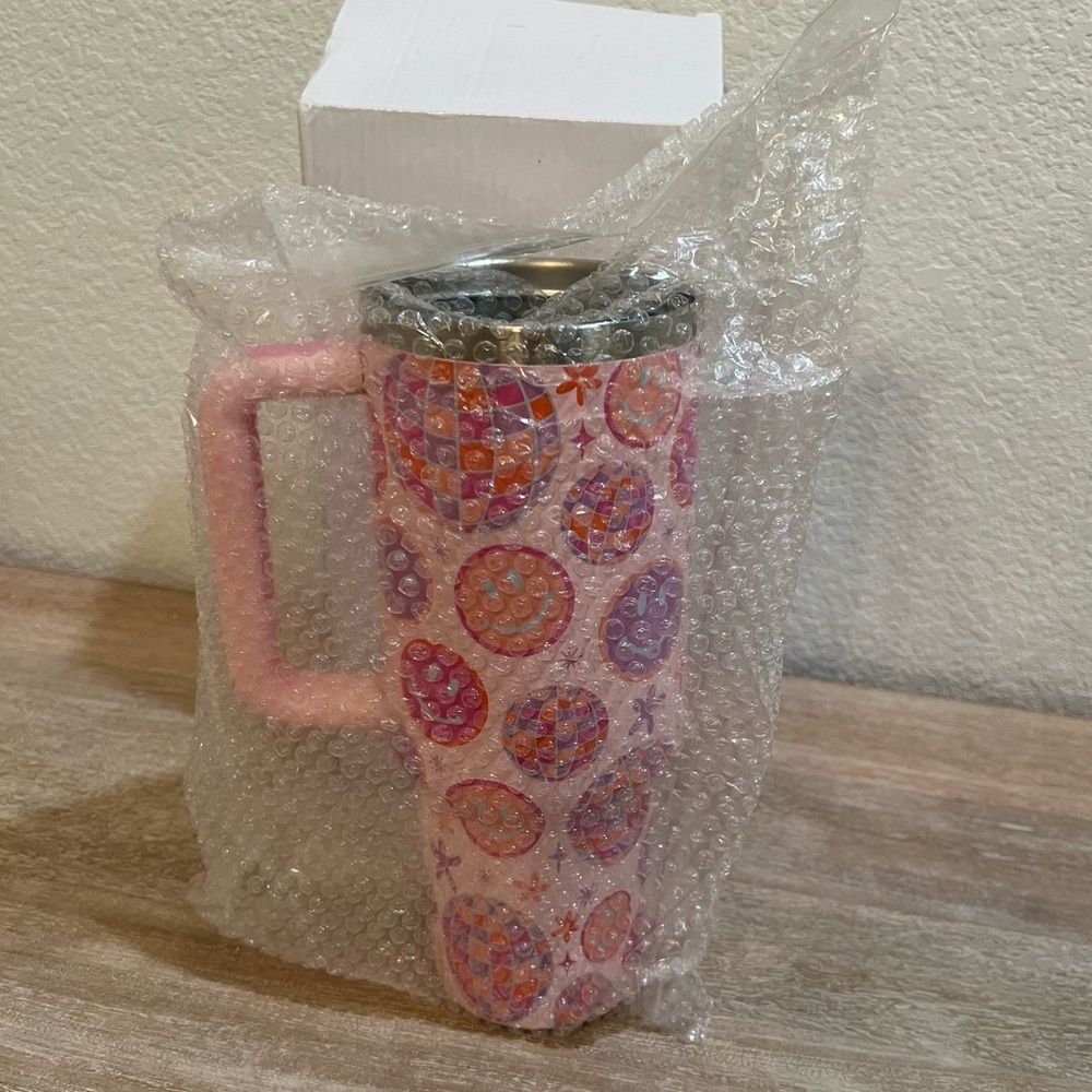 NEW! DISCO RETRO SMILEY 40 OZ PINK TUMBLER - NEW IN BOX